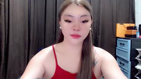 Snapshot of destinyroxie chatting on October 13, 2025, 1:44 pm ROXIE  online show from October 13, 2025, 1:44 pm