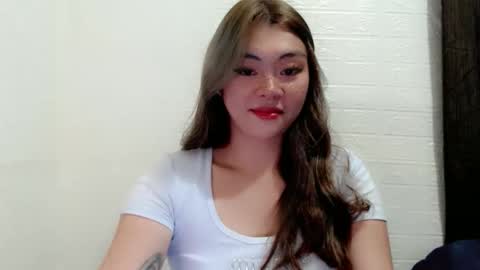 Snapshot of destinyroxie chatting on October 19, 2025, 11:55 am ROXIE  online show from October 19, 2025, 11:55 am