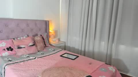 Snapshot of destinysweet21 chatting on February 25, 2026, 3:10 pm destinysweet21 online show from February 25, 2026, 3:10 pm