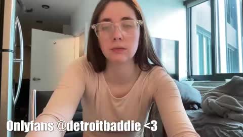 detroitbaddie online show from February 22, 2025, 3:47 pm