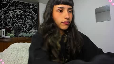 Gi HELP ME REACH 50 THUMPS UP 3 online show from December 2, 2024, 2:09 am