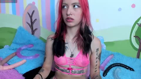 Snapshot of devil_megh chatting on March 6, 2025, 11:25 am Meghan online show from March 6, 2025, 11:25 am