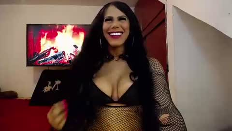 devill_hott online show from August 9, 2026, 7:35 am
