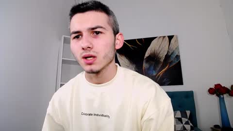 devin_ho online show from January 26, 2025, 2:19 pm