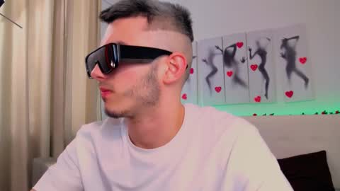 devin_ho online show from February 27, 2025, 8:06 am