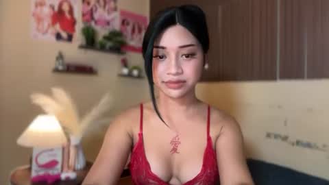 Snapshot of devine_goddessx chatting on June 28, 2026, 3:07 pm Devine Greyson online show from June 28, 2026, 3:07 pm