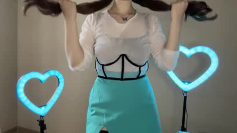 Snapshot of devonaangela chatting on October 5, 2025, 12:36 pm Angel online show from October 5, 2025, 12:36 pm