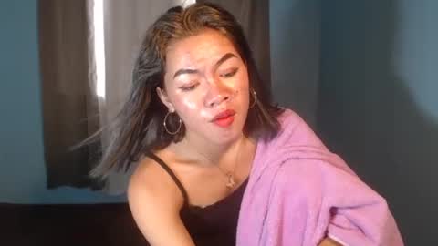 dexie121698 online show from January 21, 2025, 6:33 am