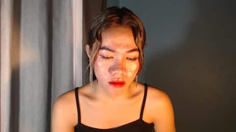 dexie121698 online show from February 4, 2025, 7:29 am