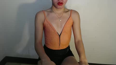 dexie121698 online show from March 6, 2025, 2:51 am
