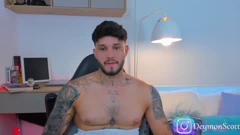 JULIAN online show from January 12, 2025, 10:33 pm