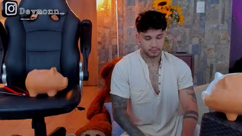 JULIAN online show from September 20, 2025, 11:17 pm