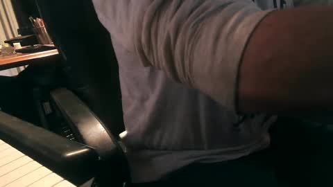 Snapshot of dfwgonewrong chatting on March 7, 2025, 12:34 pm dfwgonewrong online show from March 7, 2025, 12:34 pm