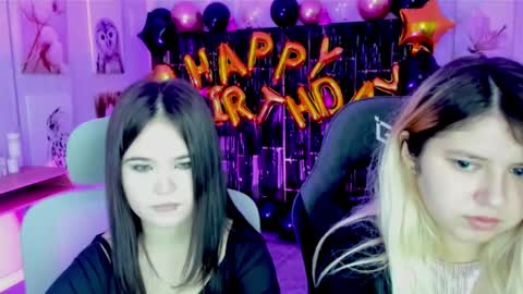 Dia online show from October 19, 2025, 8:20 pm