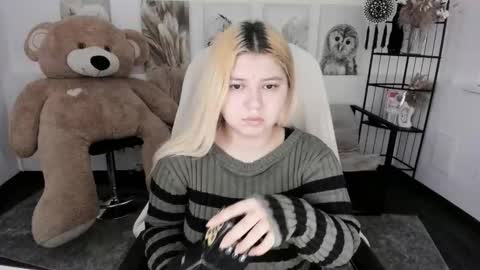 Dia online show from January 13, 2026, 7:30 pm