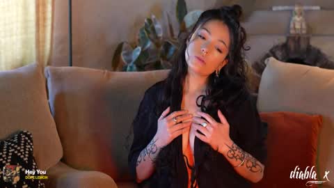 DIABLA  online show from February 20, 2026, 10:43 pm