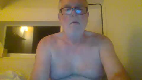 Snapshot of dial76 chatting on January 3, 2025, 6:44 am dial76 online show from January 3, 2025, 6:44 am