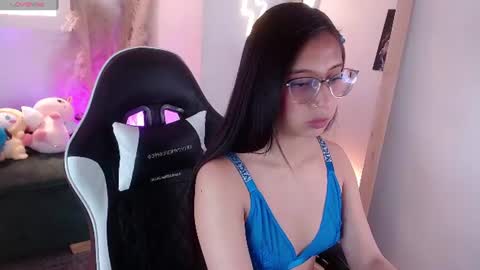 diamond_rose_as online show from July 6, 2026, 7:38 pm