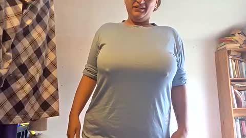 Snapshot of diamond_tease chatting on November 29, 2025, 4:10 pm diamond_tease online show from November 29, 2025, 4:10 pm