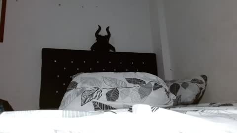 diana_o1 online show from May 1, 2026, 11:31 pm