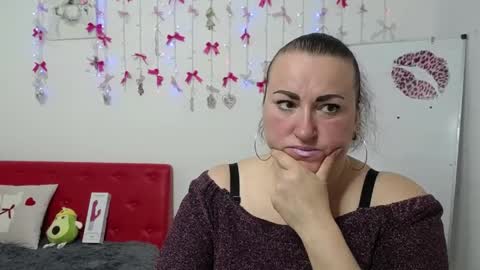 Diana online show from April 20, 2026, 5:43 am