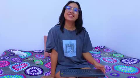 Ana  Leo online show from February 21, 2025, 6:59 pm