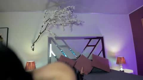 Diane  online show from March 14, 2026, 12:32 pm