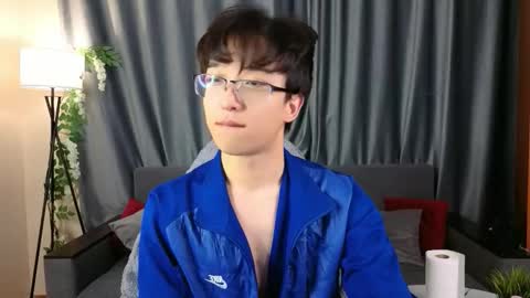 Snapshot of dianinav chatting on February 22, 2026, 1:20 pm Adam online show from February 22, 2026, 1:20 pm