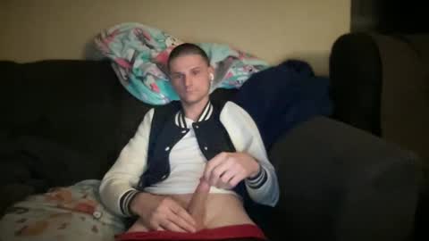 Snapshot of dickabitchdown chatting on January 4, 2025, 9:43 am DickABitchDown Alexys real spanishmami online show from January 4, 2025, 9:43 am