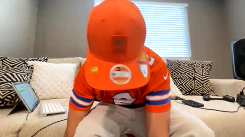 dickemdown93est online show from March 3, 2026, 7:20 pm