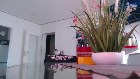 squirtcock online show from February 25, 2026, 11:53 am