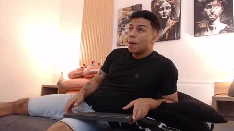 Snapshot of diego_salvatore chatting on July 4, 2026, 7:42 pm diego_salvatore online show from July 4, 2026, 7:42 pm
