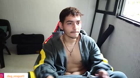 Snapshot of diegorogue_ chatting on February 25, 2025, 5:15 pm Diego rogue online show from February 25, 2025, 5:15 pm