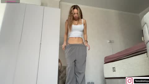 Snapshot of diffgirls chatting on September 12, 2025, 9:20 am Tanya online show from September 12, 2025, 9:20 am