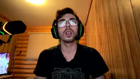 digbickjay42099 online show from April 6, 2026, 5:41 am