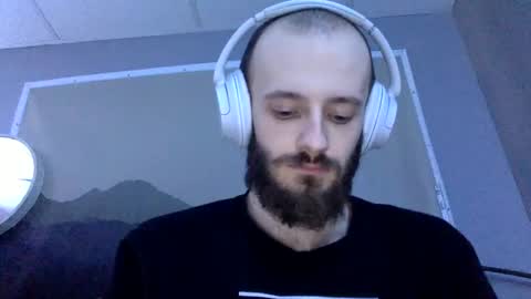 Snapshot of digbicknik chatting on February 22, 2025, 9:12 am digbicknik online show from February 22, 2025, 9:12 am