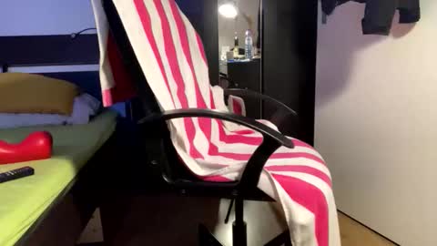 Andrew online show from October 15, 2025, 7:14 pm