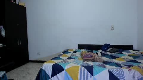 diiego_xxx online show from April 12, 2026, 1:43 am