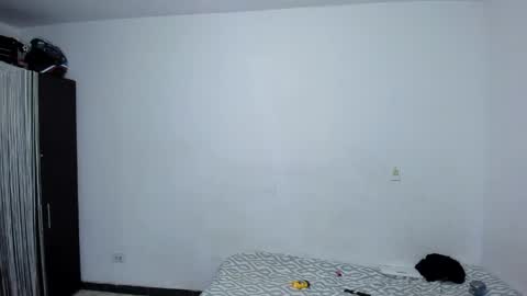 diiego_xxx online show from May 5, 2026, 3:14 am