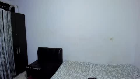 diiego_xxx online show from May 17, 2026, 1:36 am