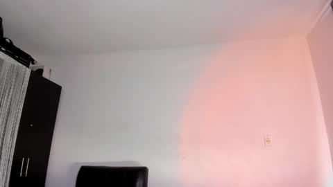 diiego_xxx online show from May 27, 2026, 7:00 pm