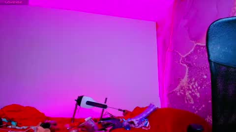 diiosa_latina online show from July 15, 2026, 7:52 pm