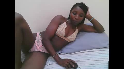 Dijah online show from December 22, 2025, 2:03 pm