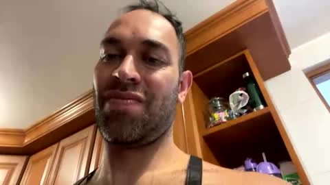 dilfofthenextdoor42 online show from November 19, 2025, 3:56 pm