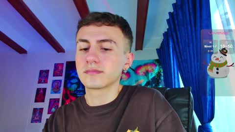 Julian Independent Model online show from December 10, 2024, 10:26 pm