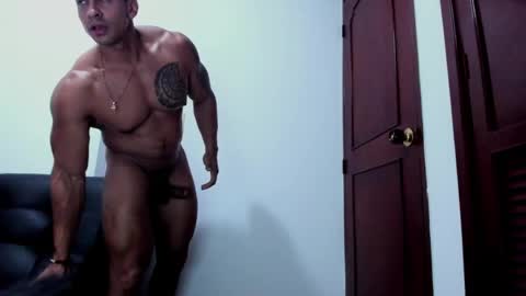 Snapshot of dimitriklein chatting on May 8, 2026, 1:11 am dimitriklein online show from May 8, 2026, 1:11 am