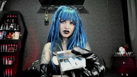 dimmuanddarkness online show from December 19, 2024, 10:13 am