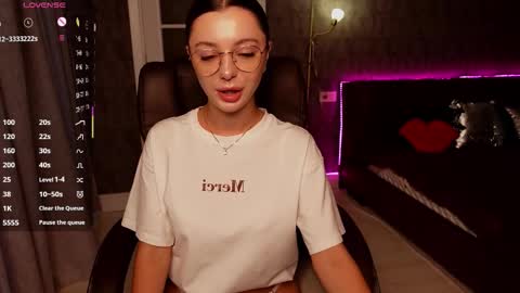 Snapshot of dinacandy chatting on September 11, 2025, 5:29 am dinacandy online show from September 11, 2025, 5:29 am