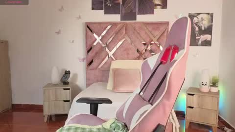 DIOSA AFRODITA 24  NEW VIDEOS HERE  LOVES online show from June 5, 2026, 10:54 am