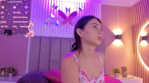 Cristal  online show from March 5, 2025, 3:18 am